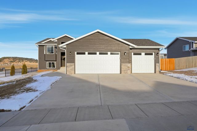 3408 DAVENPORT LOOP, Sturgis, SD 57785