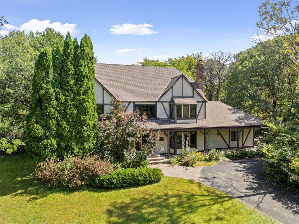 6316 43rd Street N, Oakdale, MN 55128