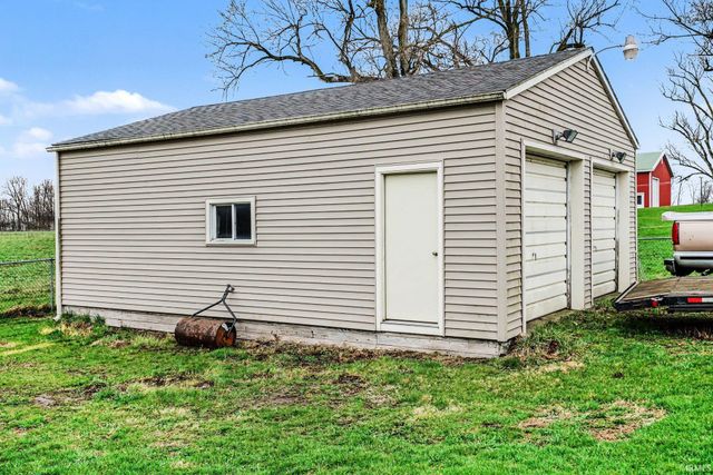 1060 W US Highway 20, Lagrange, IN 46761