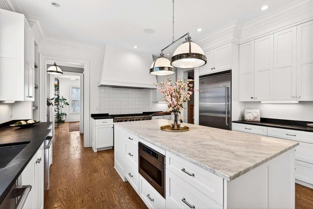 4015 Wieuca NE Road, Atlanta, GA 30342