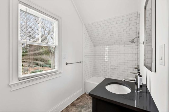 4015 Wieuca NE Road, Atlanta, GA 30342