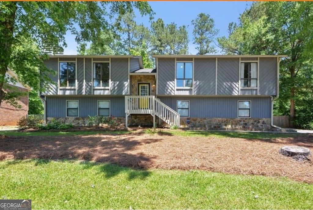 8940 Western Pines Drive, Douglasville, GA 30134