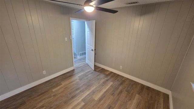713 N Spears Street, Alvarado, TX 76009