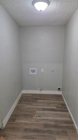 713 N Spears Street, Alvarado, TX 76009
