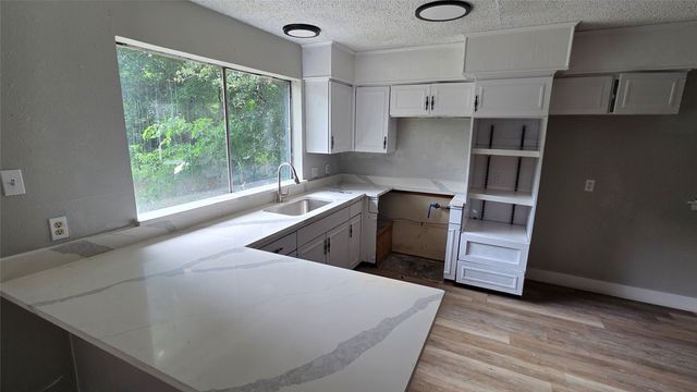 713 N Spears Street, Alvarado, TX 76009