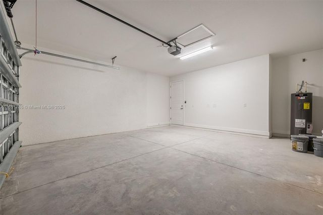 5044 Wild Goose CIR, La Belle, FL 33935