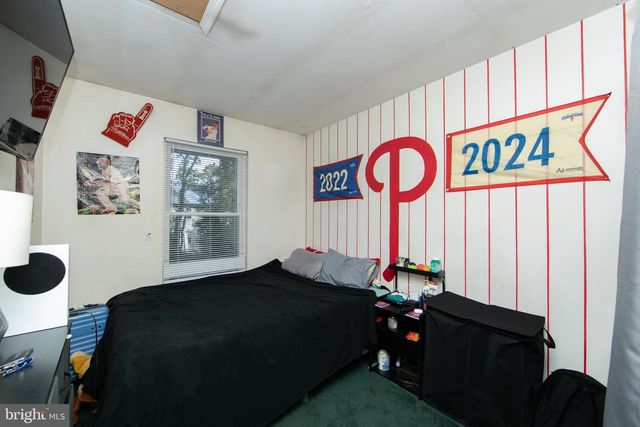 4 TYLER LN, Berlin, NJ 08009