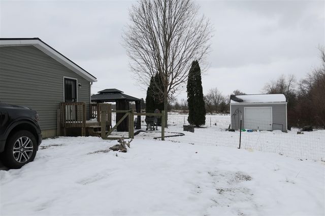 1137 Jonesville Road, Quincy, MI 49082