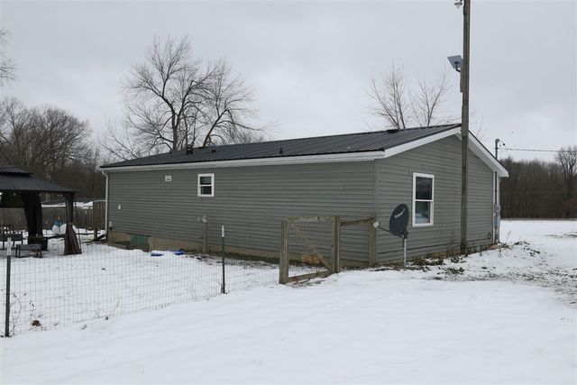 1137 Jonesville Road, Quincy, MI 49082