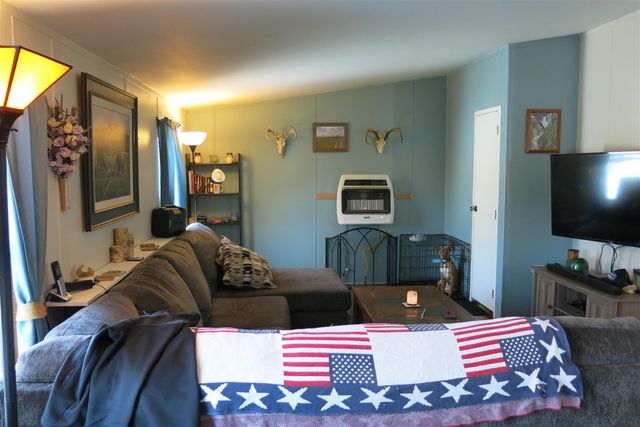 1137 Jonesville Road, Quincy, MI 49082