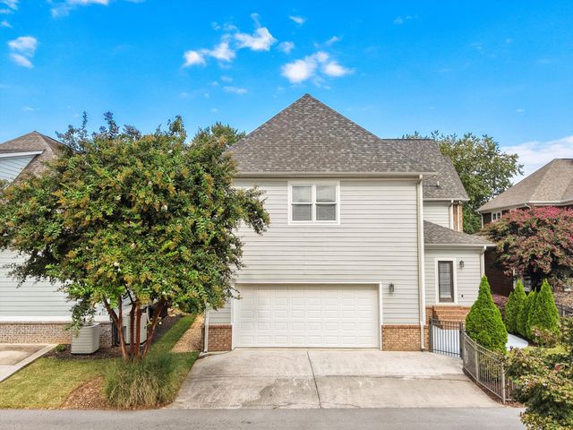 7448 Miss Madison Way, Ooltewah, TN 37363