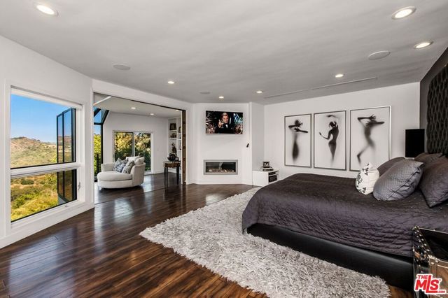 11955 Pinnacle Place, Beverly Hills, CA 90210