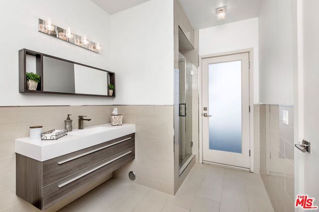 11955 Pinnacle Place, Beverly Hills, CA 90210