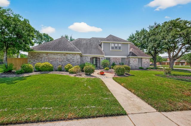 16529 De Lozier Street, Jersey Village, TX 77040