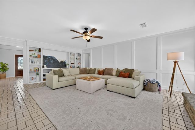 16529 De Lozier Street, Jersey Village, TX 77040