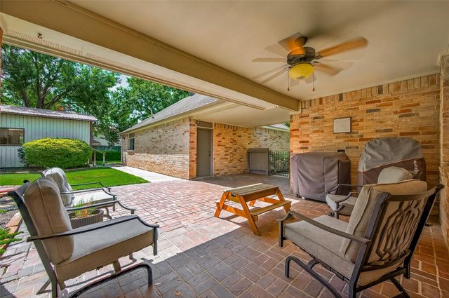 16529 De Lozier Street, Jersey Village, TX 77040