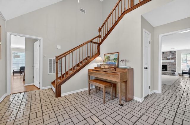 16529 De Lozier Street, Jersey Village, TX 77040