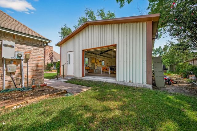 16529 De Lozier Street, Jersey Village, TX 77040