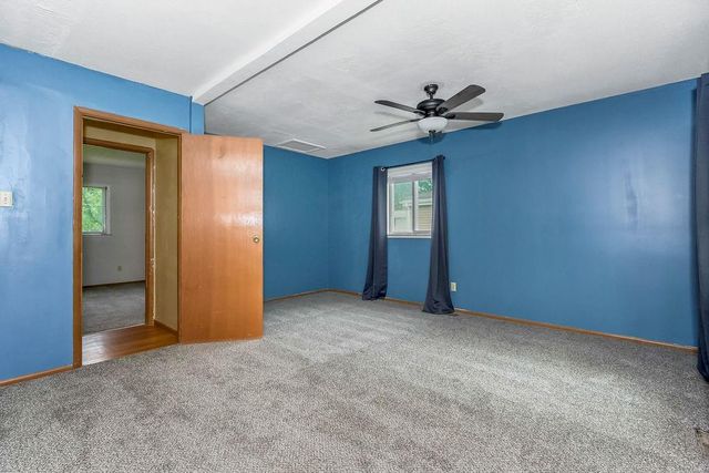 19218 E 6th Street N, Independence, MO 64056