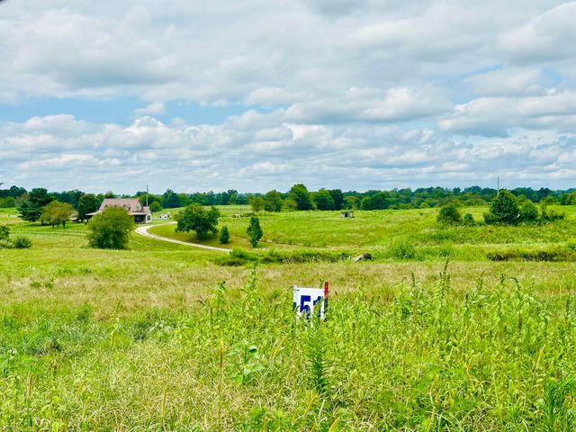 28 Turkey Loop, East Bernstadt, KY 40729