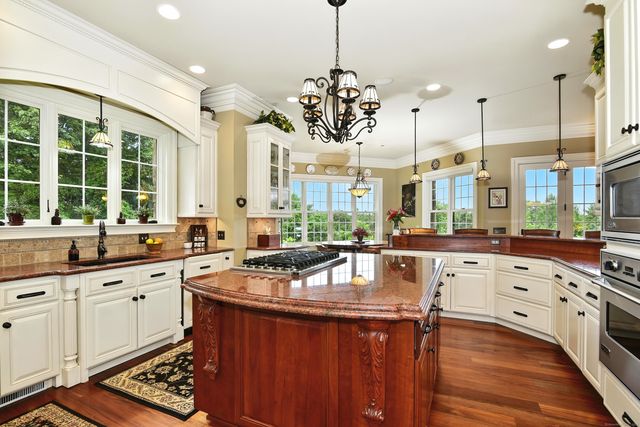 282 & 260 Searles Road, Pomfret, CT 06259