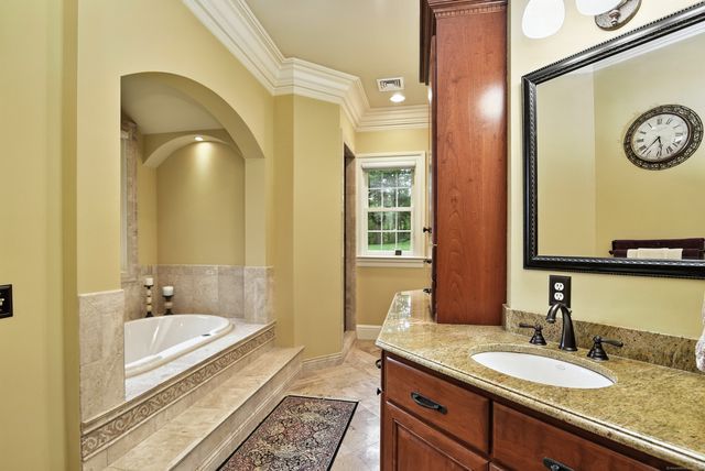 282 & 260 Searles Road, Pomfret, CT 06259