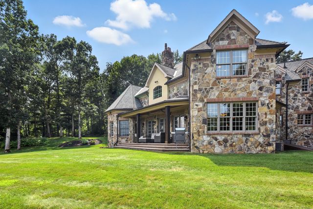 282 & 260 Searles Road, Pomfret, CT 06259
