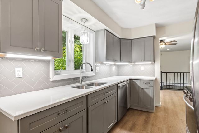 23 Colonial Way, Rehoboth, MA 02769
