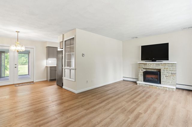 23 Colonial Way, Rehoboth, MA 02769