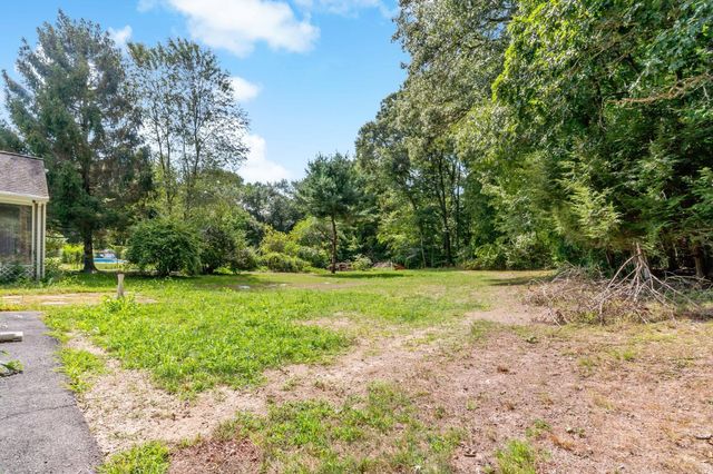 23 Colonial Way, Rehoboth, MA 02769