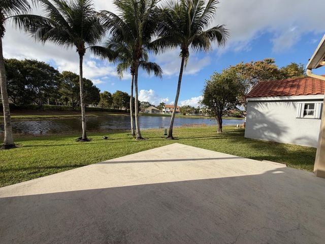853 Sand Creek Circle, Weston, FL 33327