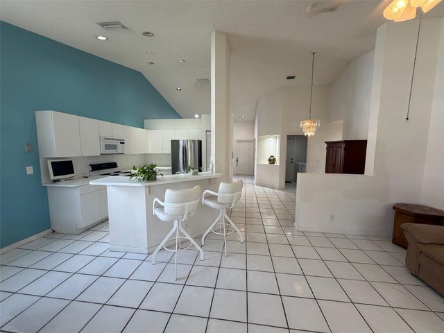 853 Sand Creek Circle, Weston, FL 33327