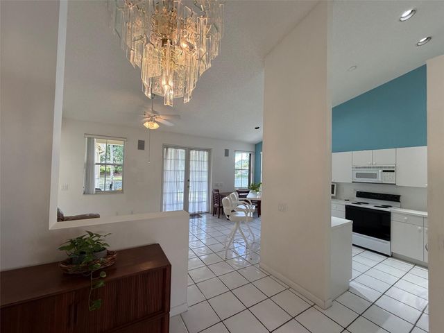 853 Sand Creek Circle, Weston, FL 33327