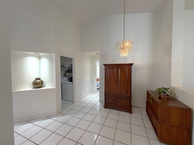 853 Sand Creek Circle, Weston, FL 33327