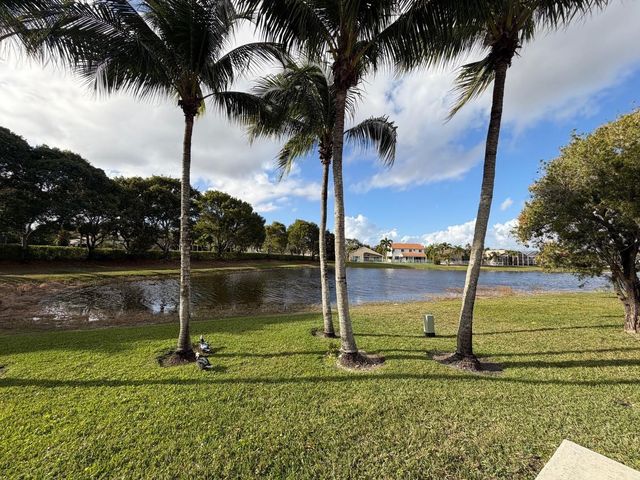 853 Sand Creek Circle, Weston, FL 33327