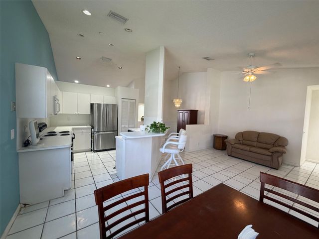 853 Sand Creek Circle, Weston, FL 33327