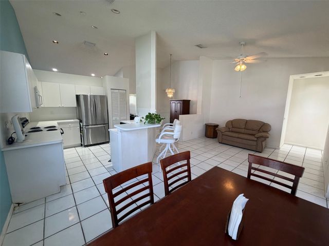 853 Sand Creek Circle, Weston, FL 33327