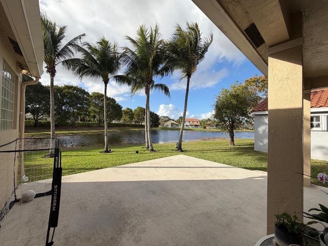 853 Sand Creek Circle, Weston, FL 33327