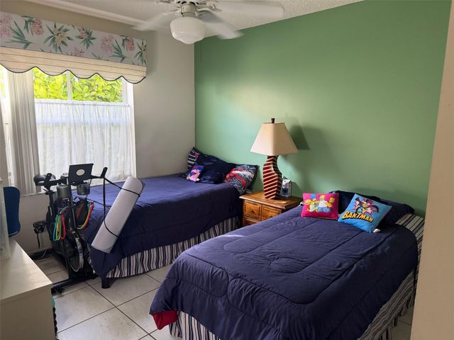 853 Sand Creek Circle, Weston, FL 33327