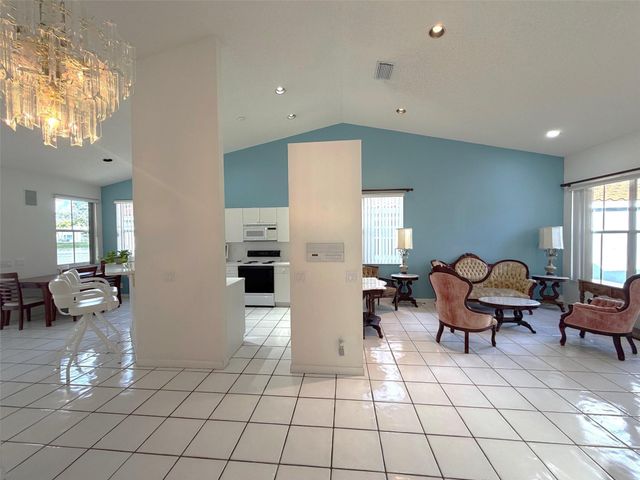 853 Sand Creek Circle, Weston, FL 33327