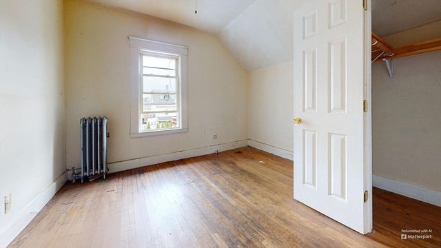 9 Robbins St, Waltham, MA 02453