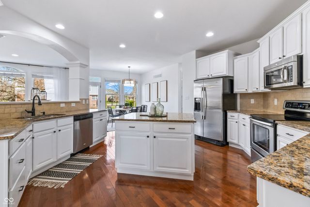 13658 Perched Owl Run, Fishers, IN 46055