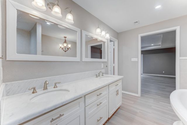 81 Oak Grove Lane, Conroe, TX 77304
