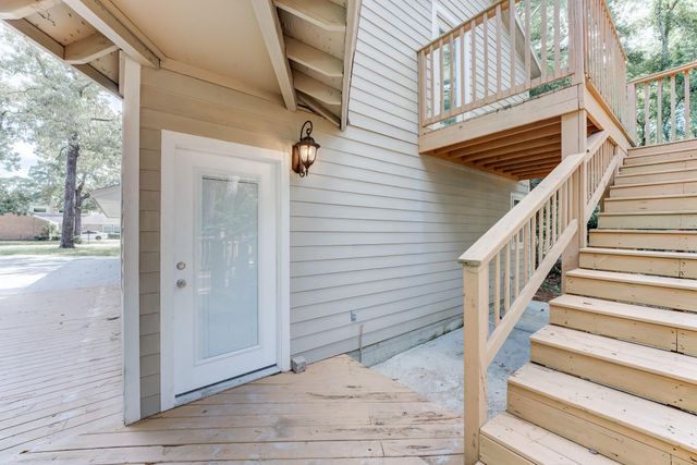 81 Oak Grove Lane, Conroe, TX 77304