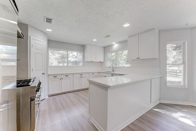 81 Oak Grove Lane, Conroe, TX 77304