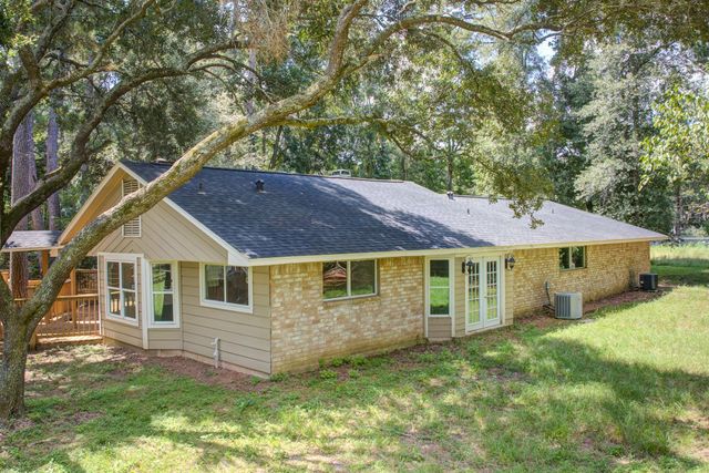 81 Oak Grove Lane, Conroe, TX 77304