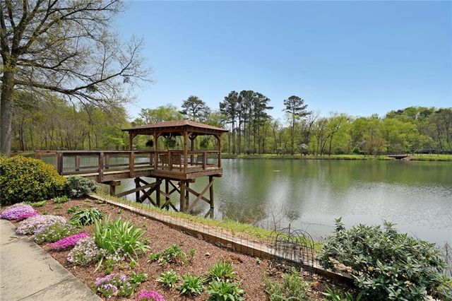 1800 Clairmont Lake 522, Decatur, GA 30033