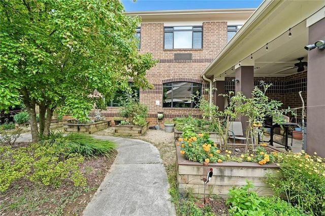 1800 Clairmont Lake 522, Decatur, GA 30033