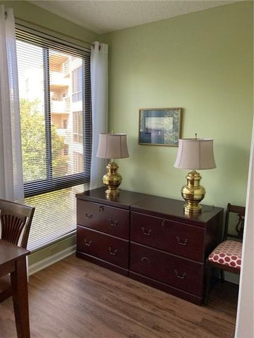 1800 Clairmont Lake 522, Decatur, GA 30033