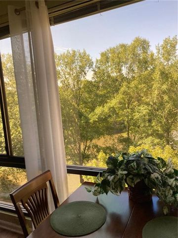 1800 Clairmont Lake 522, Decatur, GA 30033